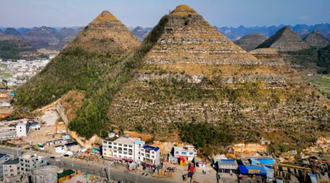 Antike Rätsel in China: Pyramidenformationen in Guizhou